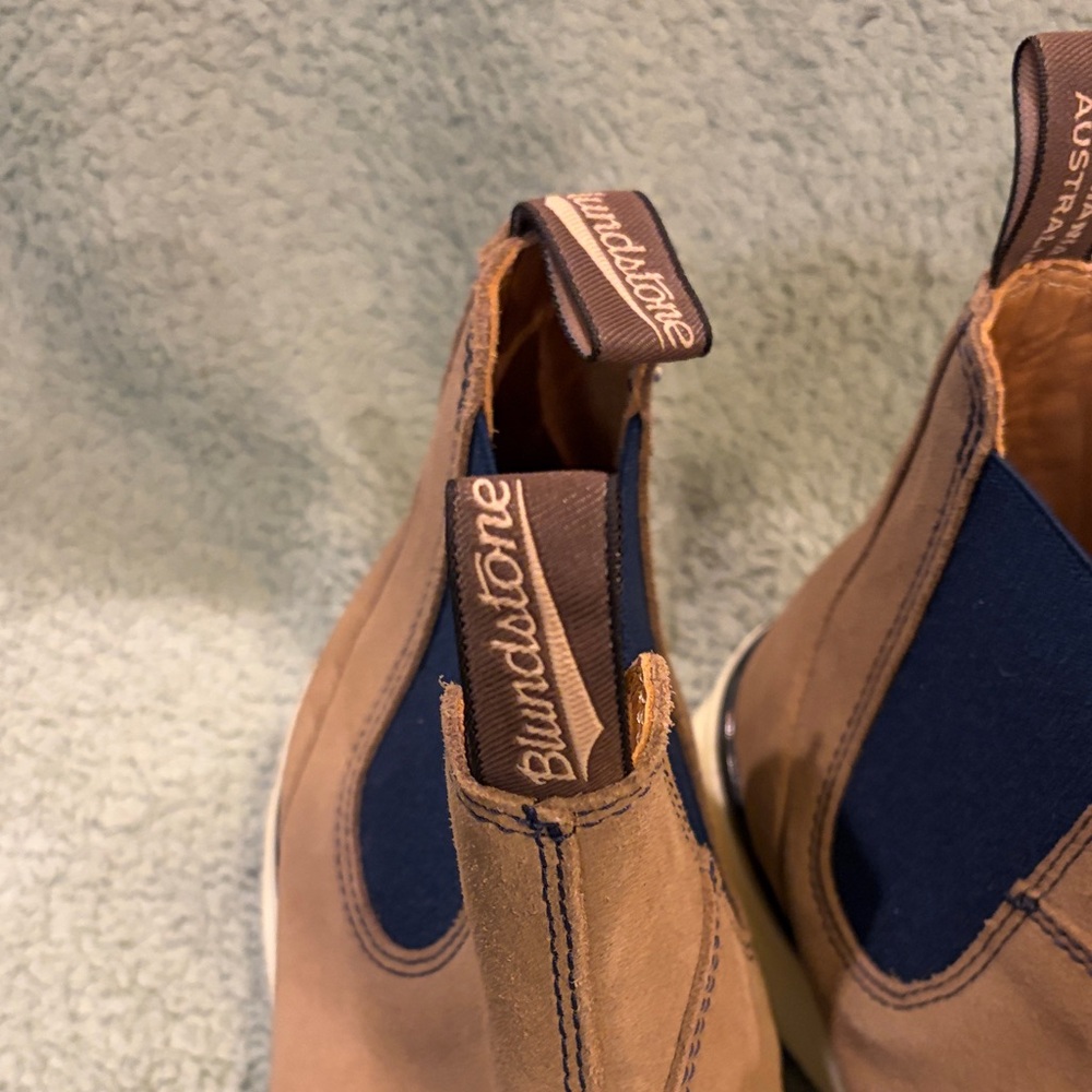 Blundstone Men’s Tan and Navy Chelsea Boots in sz 12 - Picture 6 of 11